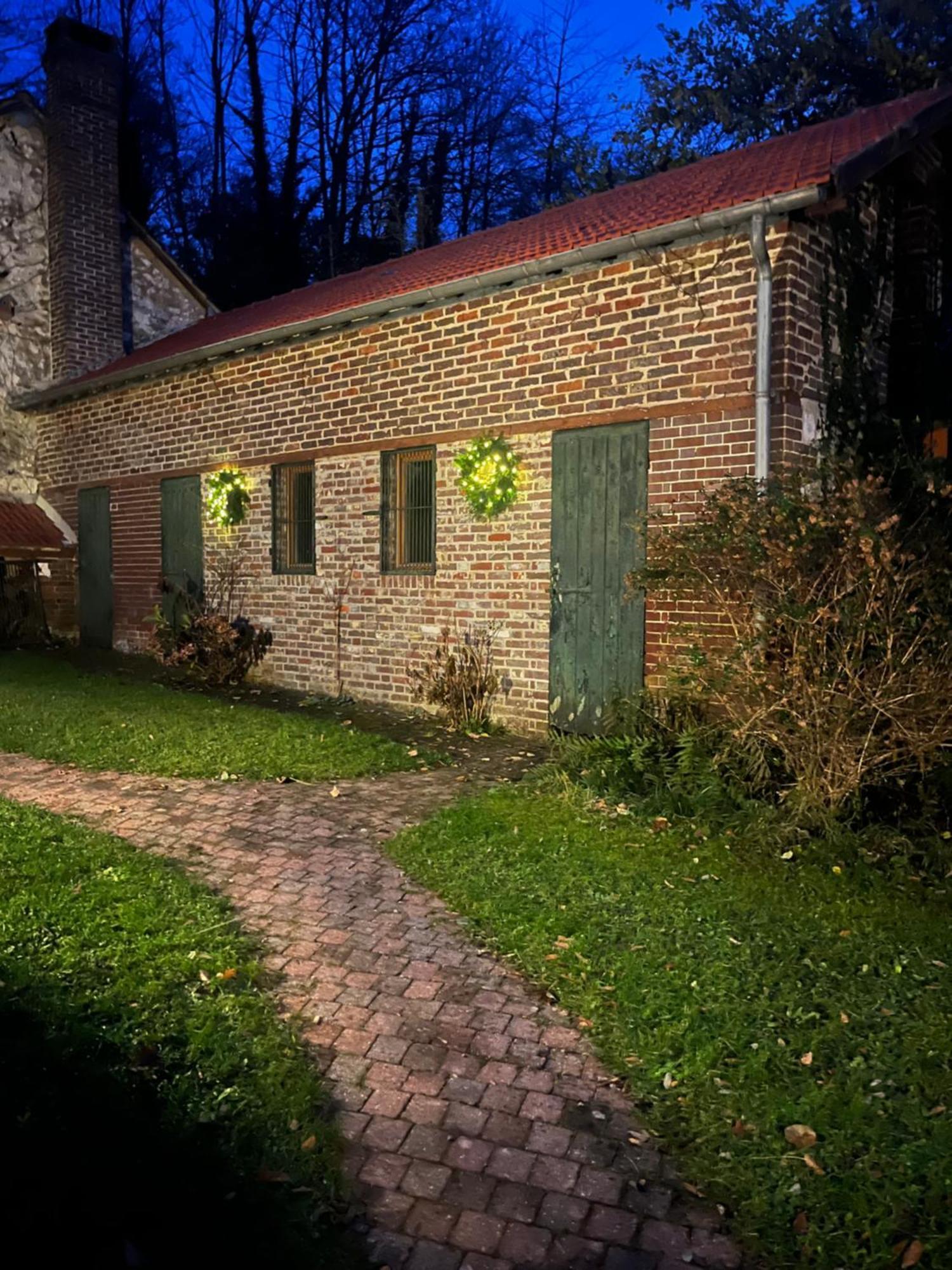 Le Clos Des Songes Blaru Bagian luar foto